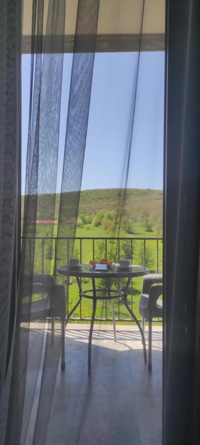 Sunny Apartment In Kechi House, Tsaghkadzor Eksteriør billede